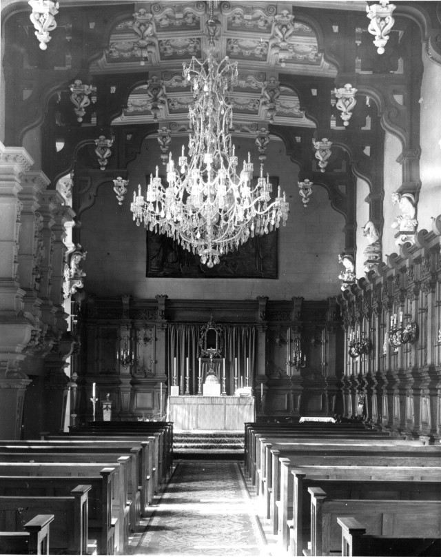 Jesuit chapel in the Great Hall , 1948-65